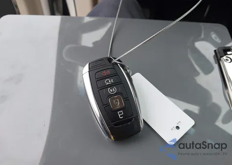 2017 Lincoln Continental Select from USA, damaged, VIN 1LN6L9SK5H5609079